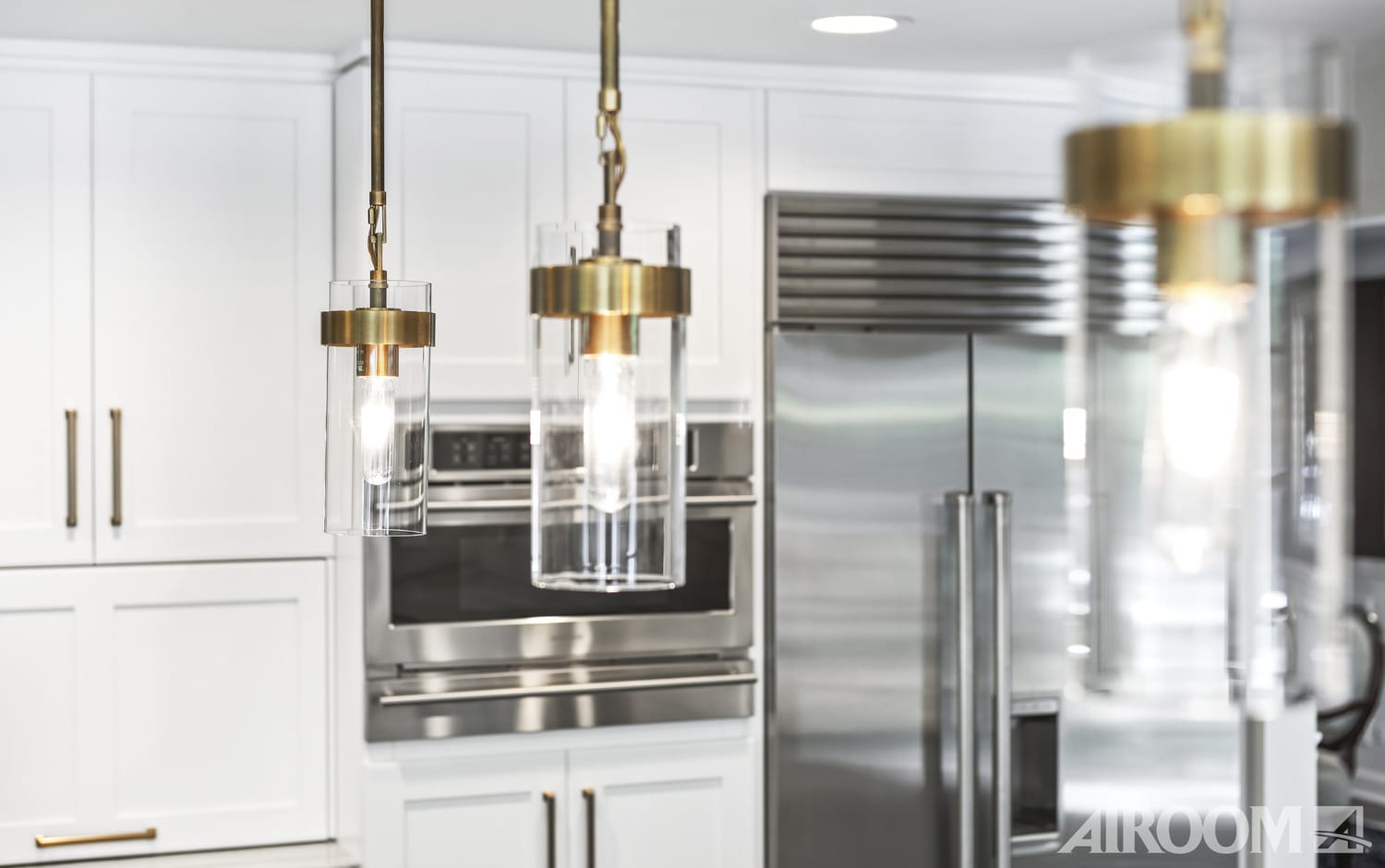 Best Pendant Lights For A Modern Kitchen by Airoom®